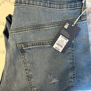 Modern & well made denim jeans